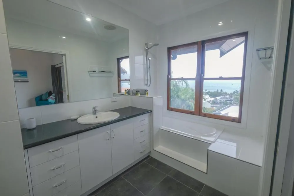 Absolute Airlie Apartment Airlie Beach Australia